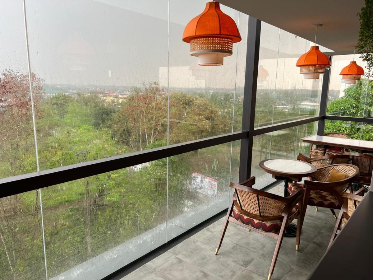 The Convoy Hotel Dibrugarh Luaran gambar